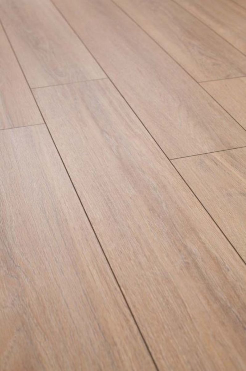 Laminate Flooring Inhaus Solido Visions Cask Oak Flooring Liquidators
