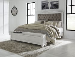 Kanwyn - Whitewash - Queen Upholstered Bed with Storage Bench
