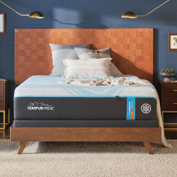 Tempur-Breeze - Tempur-LuxeBreeze Firm - Queen