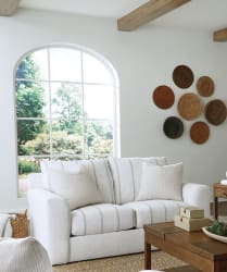 Lindsey - Loveseat - Snow