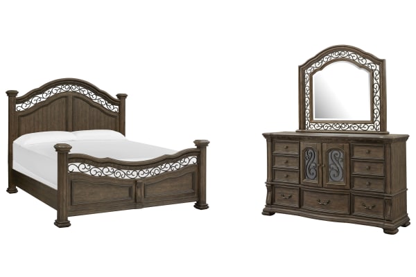 Durango - California King Panel Bed And Drawer Dresser With Shaped Mirror - Willadeene Brown