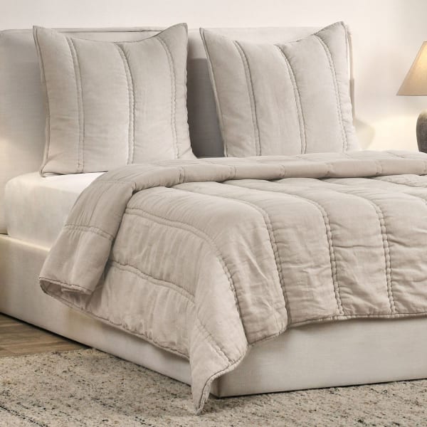 Rowen - 4 Piece King Quilt Set - Taupe
