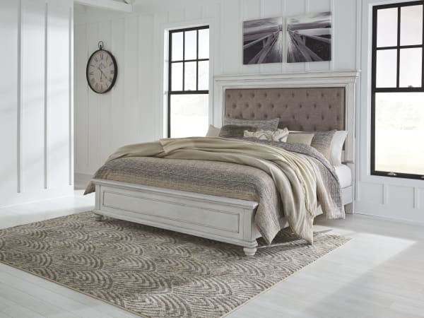 Kanwyn - Whitewash - Queen Upholstered Panel Bed