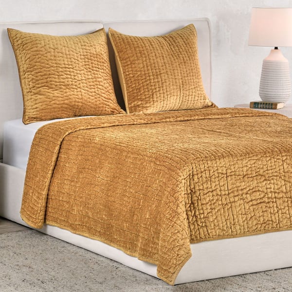 Bari - 3 Piece Queen Velvet Quilt Set - Honey Gold