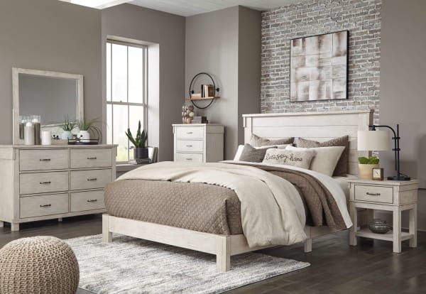 Hollentown - Whitewash - 3 Pc. - Dresser, Mirror, Queen Panel Bed