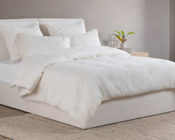 Talia - 3 Piece Queen Comforter Set - Cloud