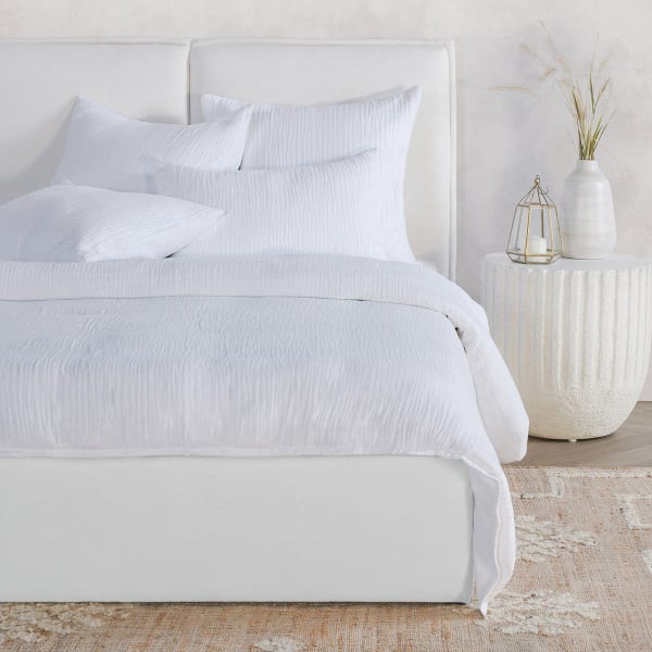 Cardiff - Queen Duvet Collection - Ivory/White