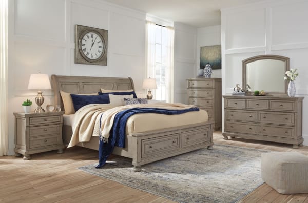 Lettner - Light Gray - 8 Pc. - Dresser, Mirror, Chest, Queen Sleigh Bed with 2 Storage Drawers, 2 Nightstands