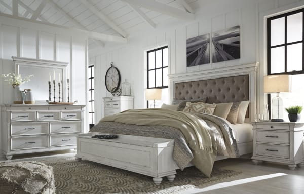 Kanwyn - Whitewash - 5 Pc. - Dresser, Mirror, Queen Upholstered Bed With Storage Bench