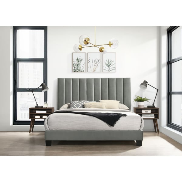 Coyote - Queen Bed With Carroll Grey With Two End Table (3A Packing)