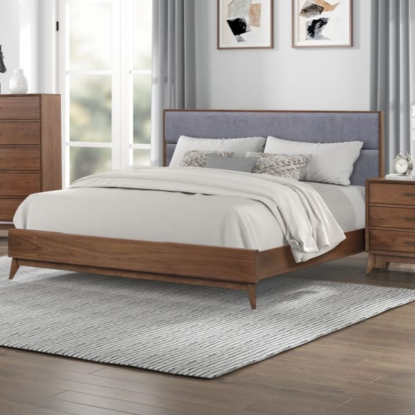 Century Modern - 4 Piece Bedroom Set (King Platform Bed, Dresser & Mirror, Night Stand) - Light Brown