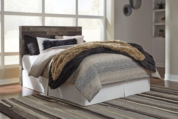 Derekson - Queen Panel Headboard - Multi Gray