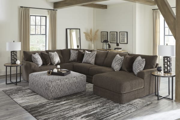 Galaxy - 3 Piece Sectional With RSF Chaise, Comfort Coil Seating, 9 Included Accent Pillows And Cocktail Ottoman