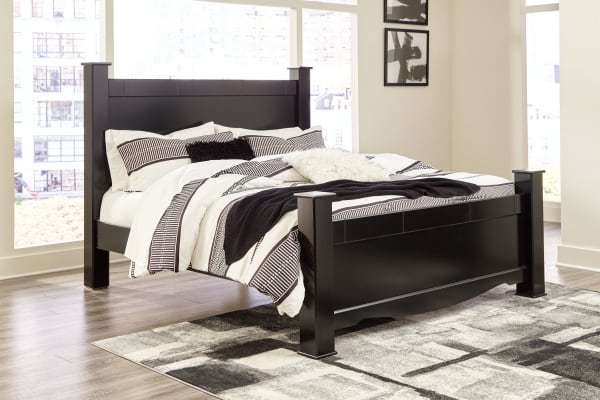 Mirlotown - Almost Black - King Poster Bed