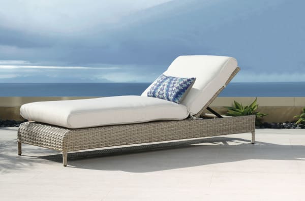 Manhattan - Adjustable Chaise, With Self Welt - Linen Canvas