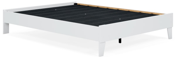 Flannia - White - Queen Platform Bed