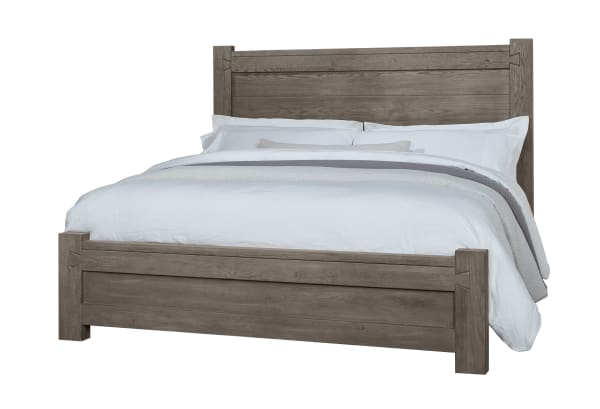 Dovetail - Queen Poster Bed With Poster Footboard - Gray