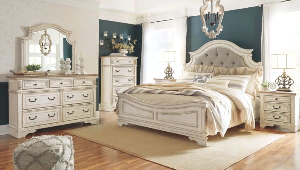 Realyn - Two-tone - 6 Pc. - Dresser, Mirror, Chest, Queen Upholstered Panel Bed