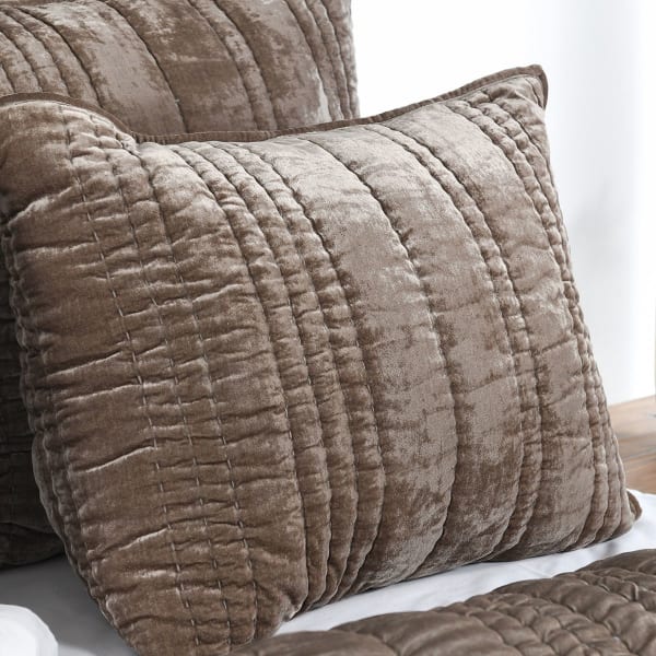 Seville - Standard Quilt Collection - Natural