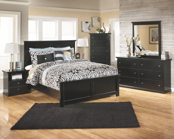 Maribel - Black - 8 Pc. - Dresser, Mirror, Chest, Queen Panel Bed, 2 Nightstands