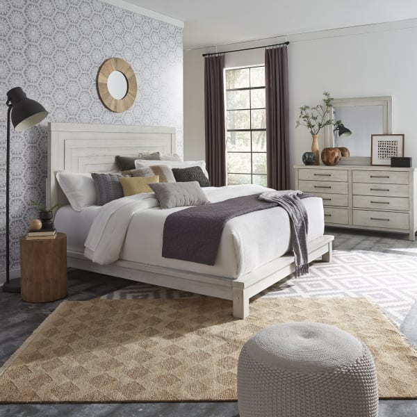 Modern Farmhouse - 3 Piece Bedroom Set (California King Platform Bed, Dresser & Mirror) - White