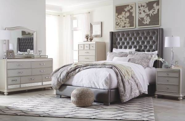 Coralayne - Gray - 6 Pc. - Dresser, Mirror, Chest, King Upholstered Bed, Nightstand