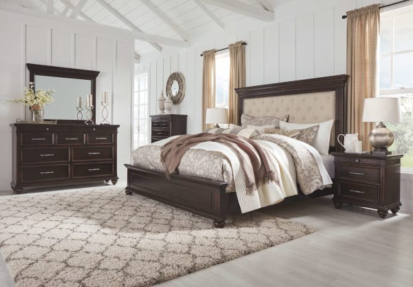 Brynhurst - Dark Brown - 8 Pc. - Dresser, Mirror, Chest, Queen Upholstered Bed, 2 Nightstands