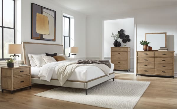 Tomtyn - Light Brown - 4 Pc. - Dresser, Mirror, Queen Upholstered Bed