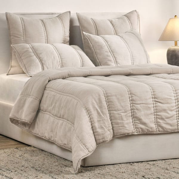 Rowen - Queen Quilt - Taupe