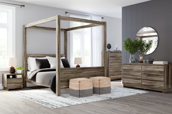 Shallifer - Brown - 4 Pc. - Dresser, Queen Canopy Bed