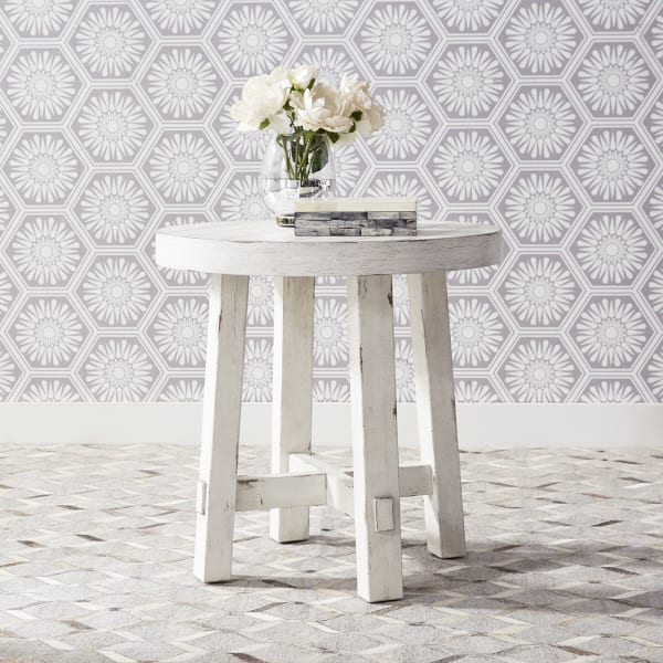 Modern Farmhouse - Splay Leg Round End Table - White