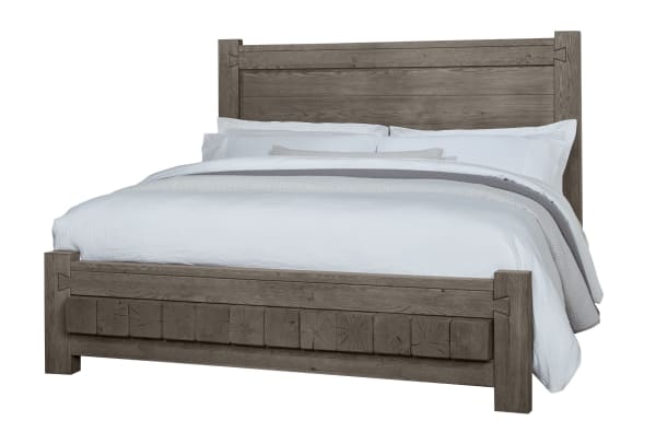 Dovetail - King Poster Bed With 6 X 6 Footboard - Gray