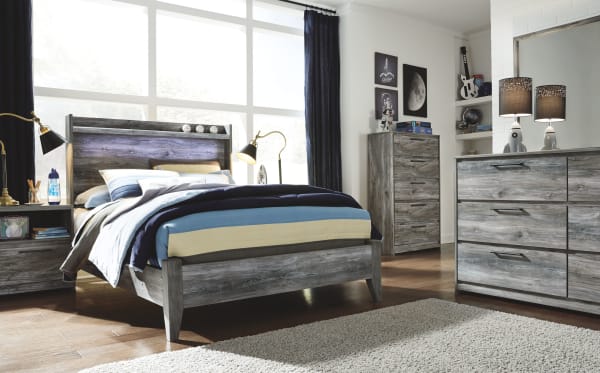 Baystorm - Gray - 5 Pc. - Dresser, Mirror, Chest, Full Panel Bed