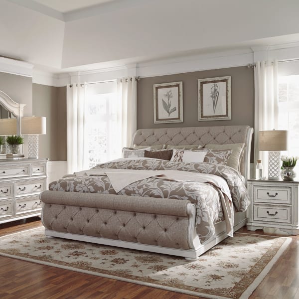 Magnolia Manor - 4 Piece Bedroom Set (King Upholstered Sleigh Bed, Dresser & Mirror, Nightstand) - White