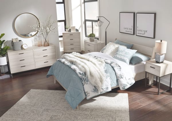 Socalle - Natural - 3 Pc. - Dresser, Full Panel Platform Bed