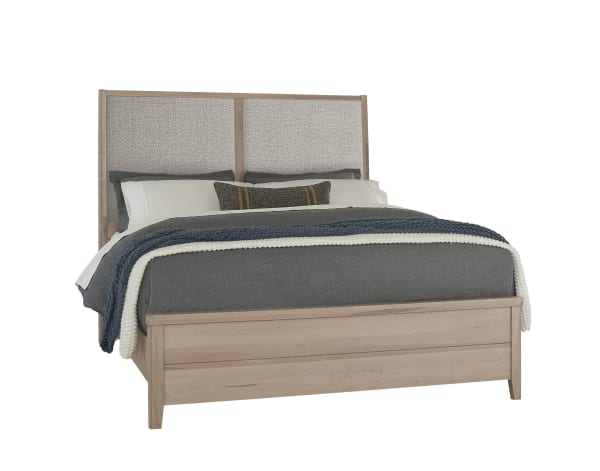 Woodbridge - California King Upholstered Bed with Gray Fabric - Clear Maple