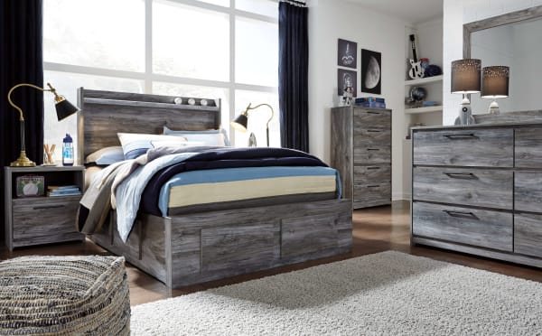 Baystorm - Gray - Full Panel Bed With 4 Storage Drawers - 9 Pc. - Dresser, Mirror, Full Bed, 2 Nightstands
