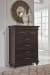 Brynhurst - Dark Brown - 6 Pc. - Dresser, Mirror, Chest, California King Upholstered Bed with Storage Bench