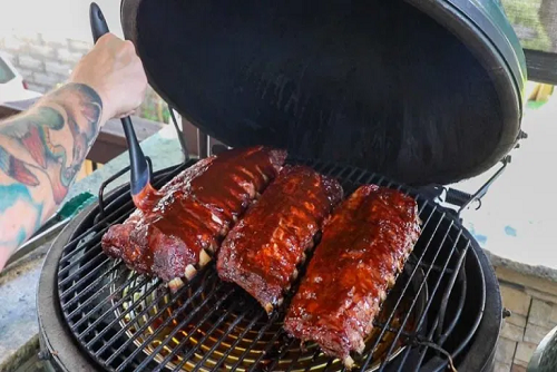 Grilling on The Big Green Egg