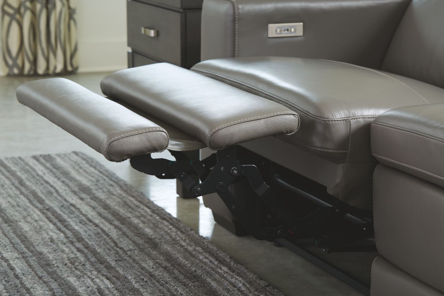 Texline – Gray – Power Reclining Sofa U59603/22/46/21/23