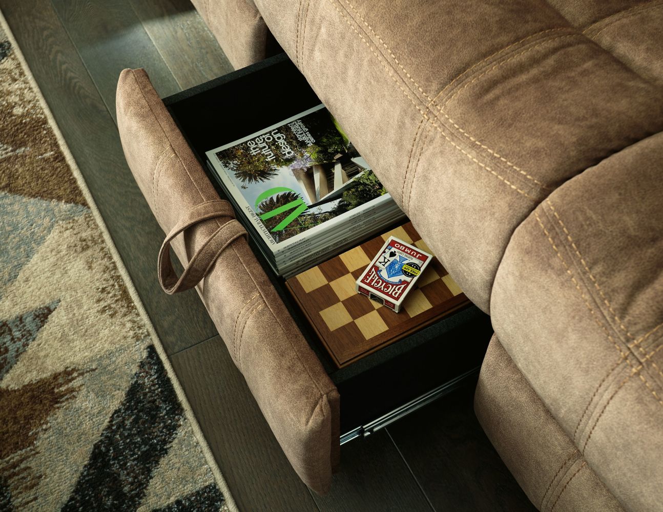 Huddle-up – Nutmeg – Rec Sofa W/Drop Down Table 8230489