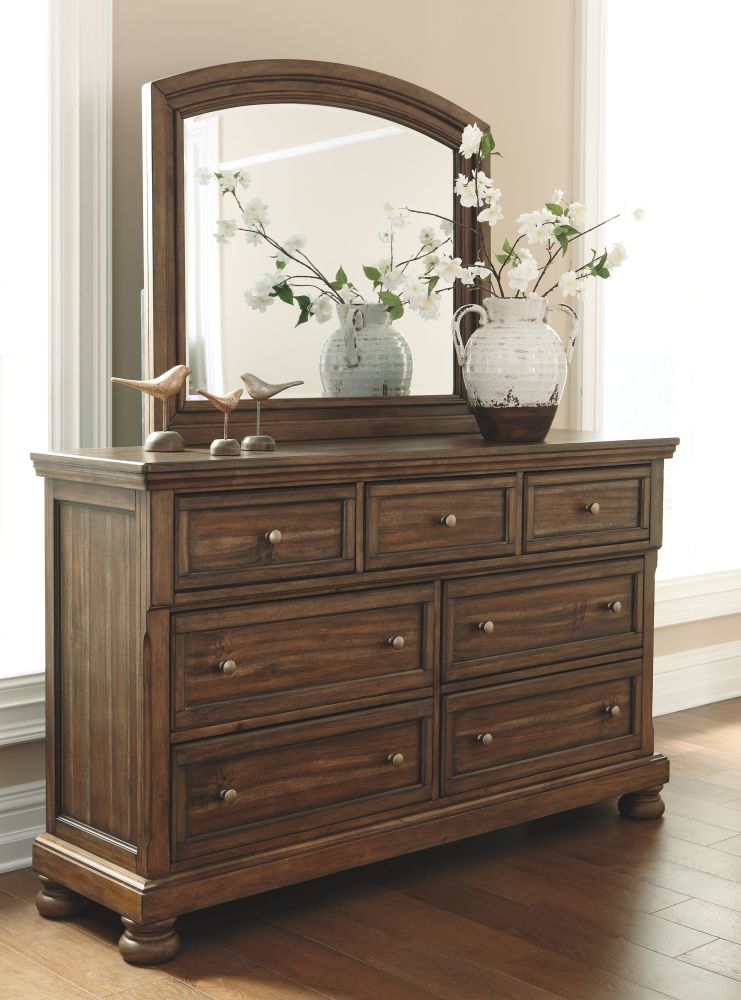 Flynnter – Medium Brown – 6 Pc. – Dresser, Mirror, Queen Panel Bed, Nightstand B719/31/36/57/54/96/92