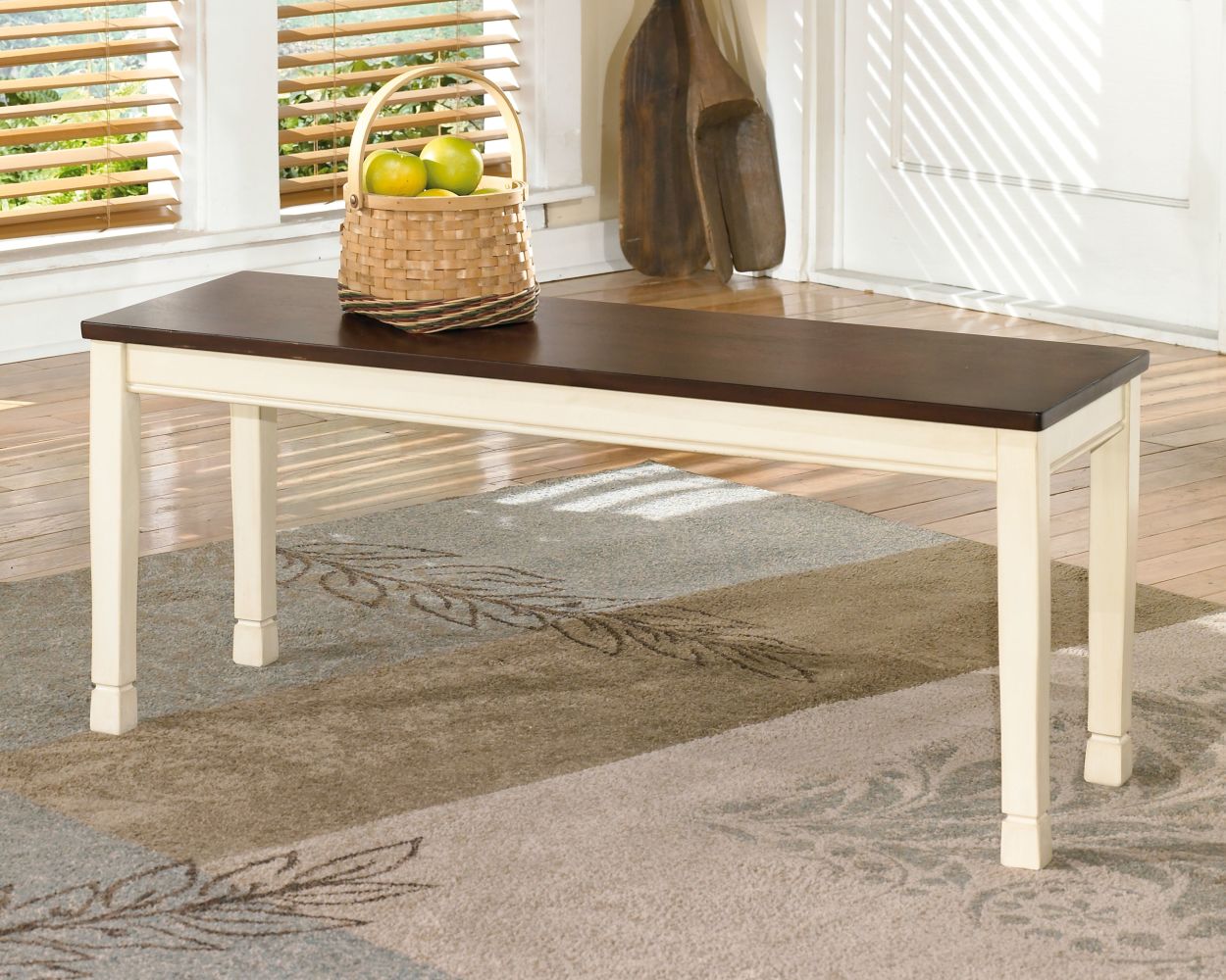 Whitesburg – White – 6 Pc. – Dining Room Table, 4 Side Chairs, Bench D583/25/02(4)/00
