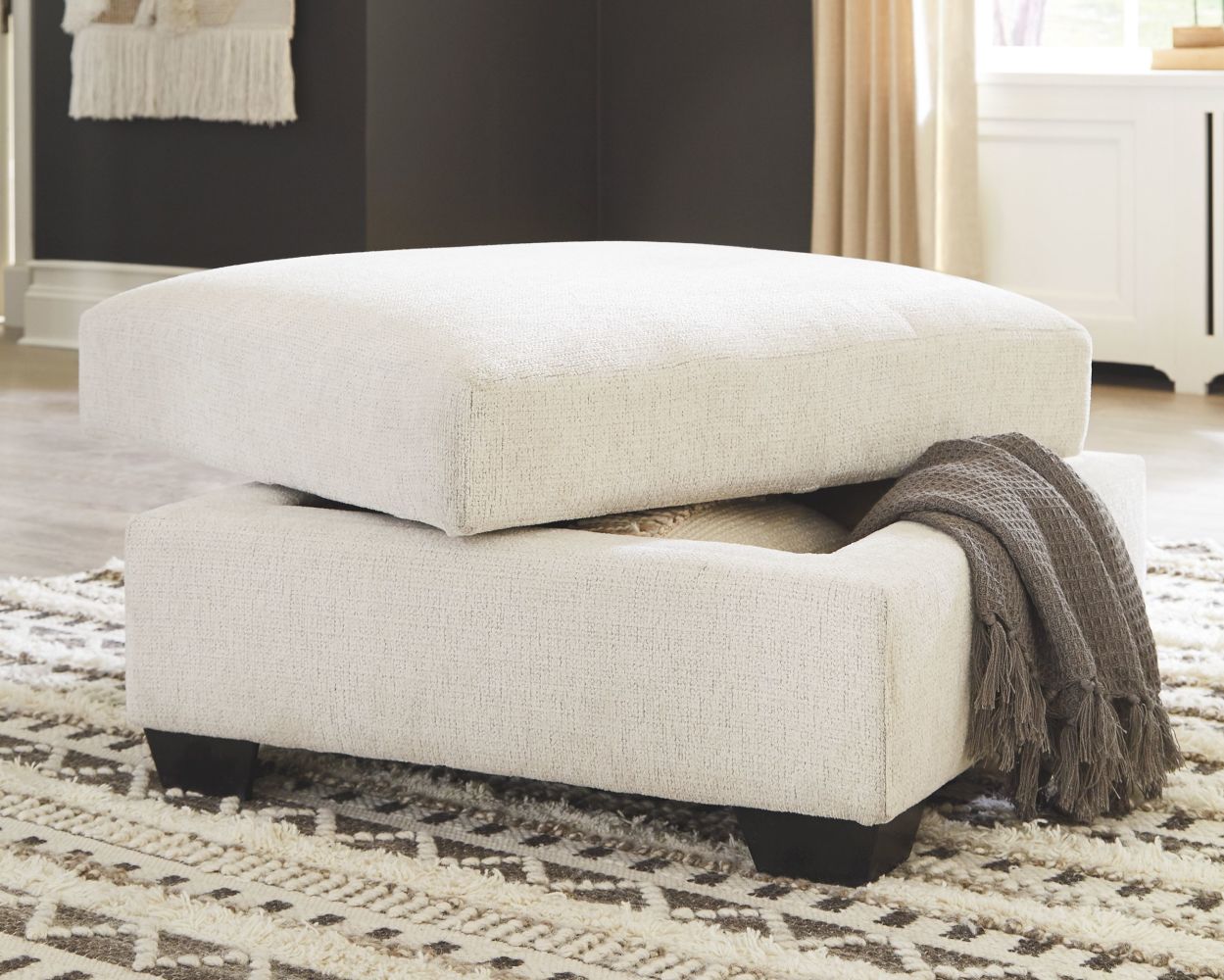 Cambri – Snow – Ottoman With Storage 9280111