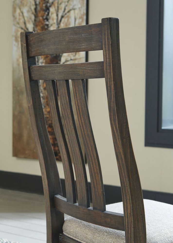 Wyndahl – Dark Brown – 8 Pc. – Extension Table, 4 Slatback Side Chairs, 2 Side Chairs D813/55T/55B/01(4)/02(2)