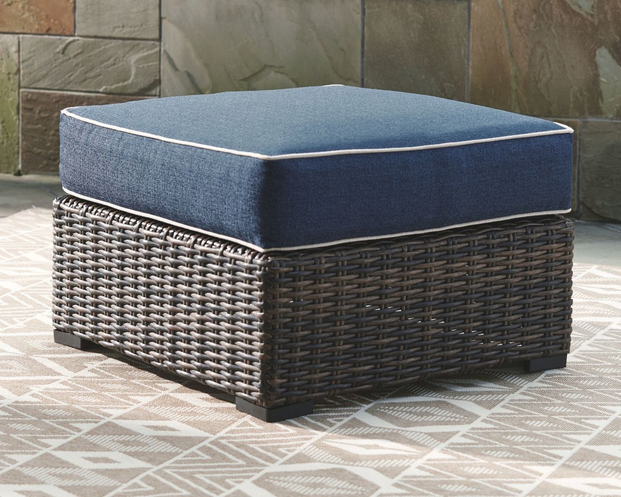 Grasson – Brown / Blue – Ottoman With Cushion P783-814