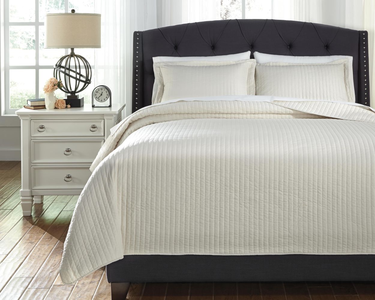 Raleda – Buff – Queen Coverlet Set Q493003Q
