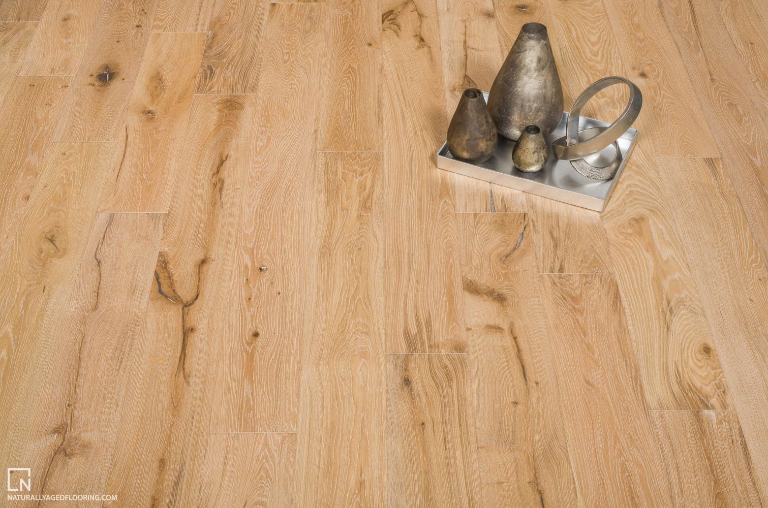 Naturally Aged Flooring Wirebrushed Series Snow Cap NA-SNO-7.5