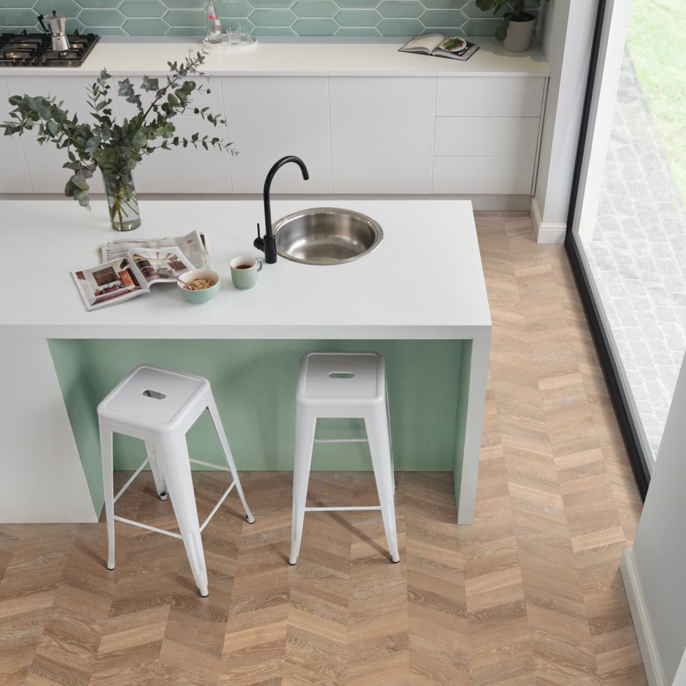 Karndean Knight Tile Rigid Core Pale Limed Oak SCB-CH-KP94