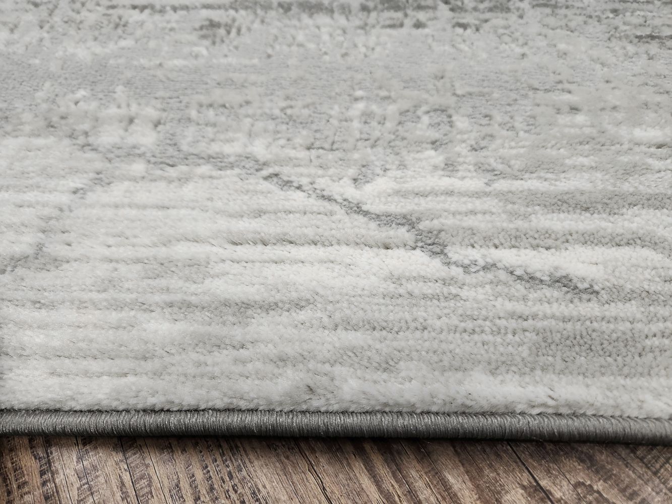 Radici USA Davide 1229 Grey 2’2″ x 7’7″ Runner 12291014GREY